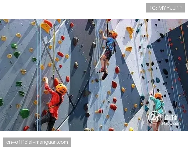 洛杉矶奥组委考察团访问巴黎，学习举重赛事组织经验