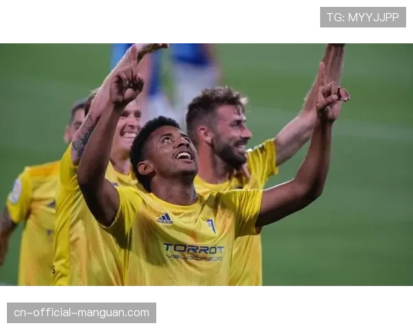 通讯:跟随一场保级大战,记录加的斯球迷的希望与焦虑